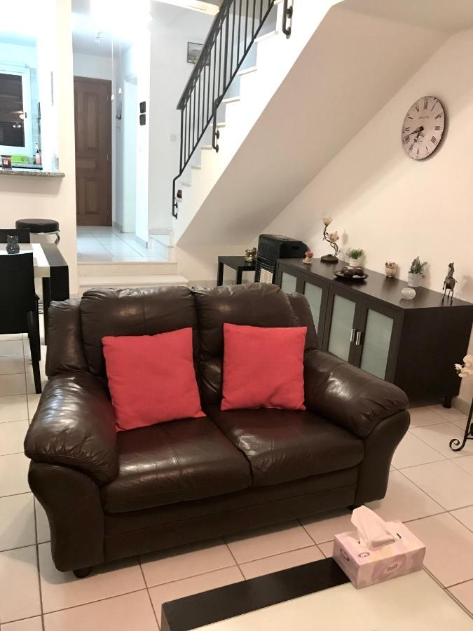 הוילה Paphos Owls Nest Townhouse מראה חיצוני תמונה